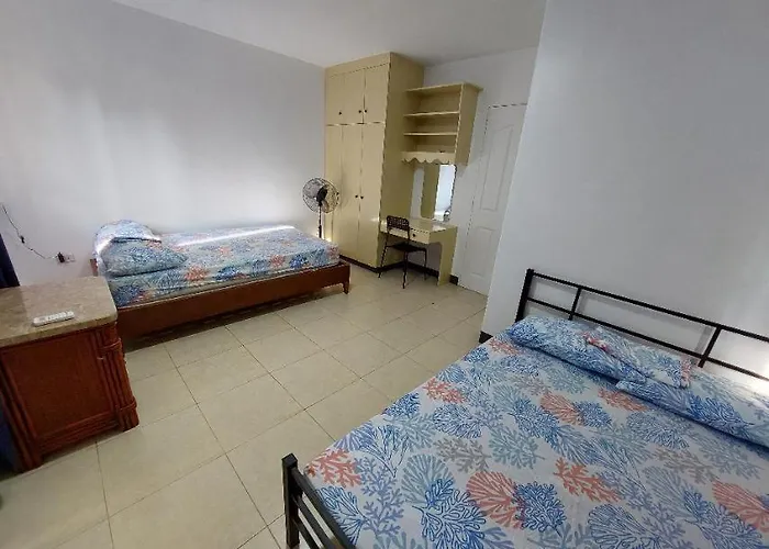 Vacation Town House Near Mactan Cebu Airport Holiday home Lapu-Lapu City