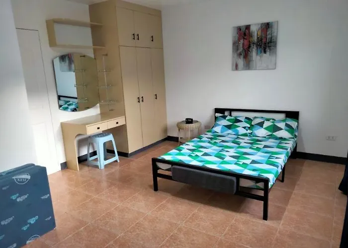 Vacation Town House Near Mactan Cebu Airport Lapu-Lapu City